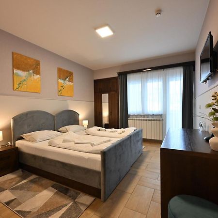 Hotel Lane Sjenica Extérieur photo