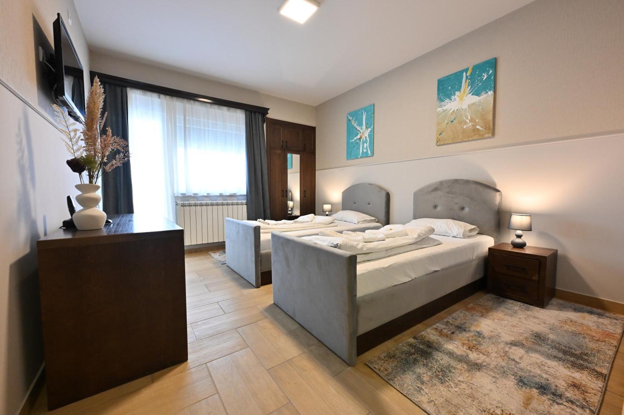 Hotel Lane Sjenica Extérieur photo