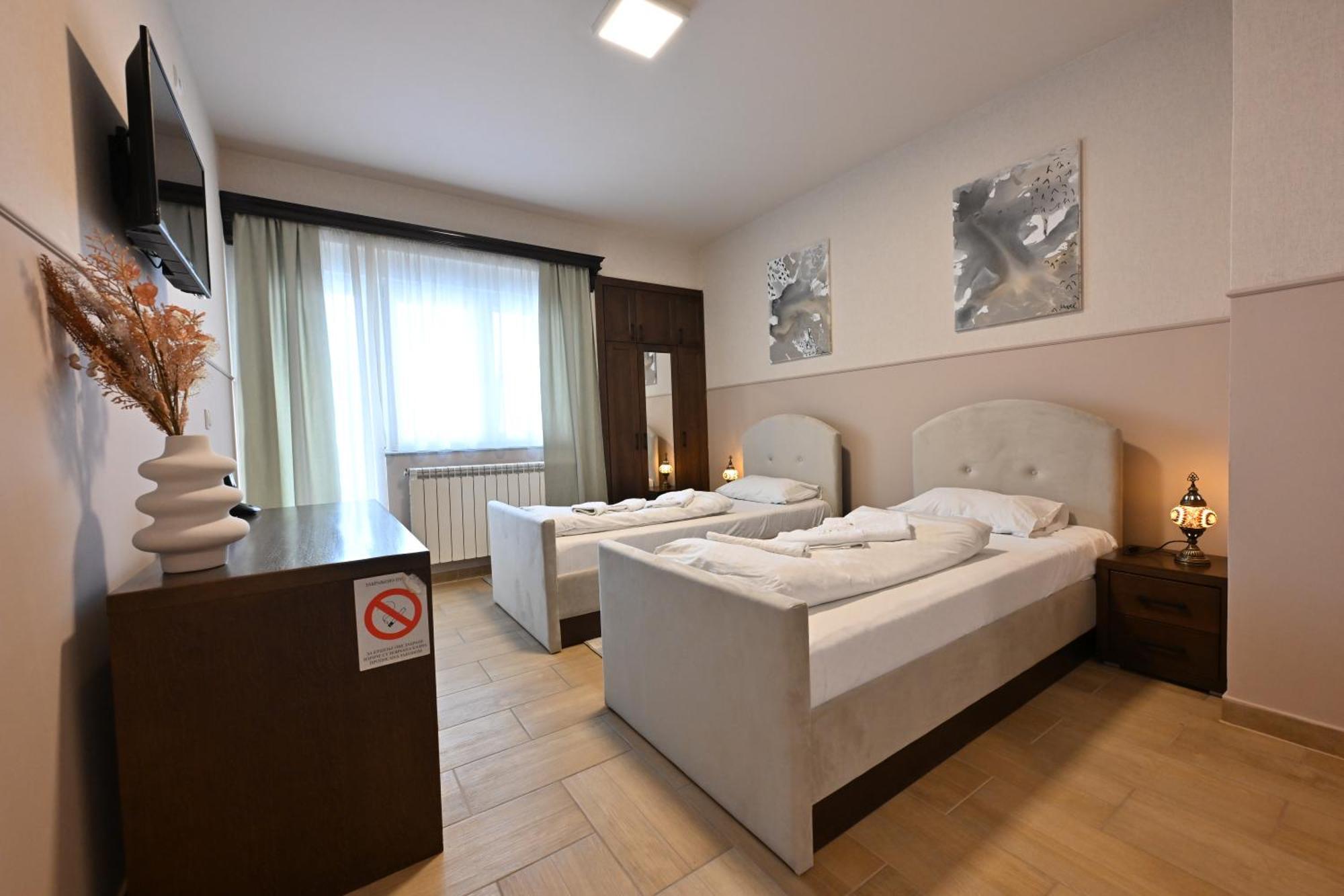 Hotel Lane Sjenica Extérieur photo