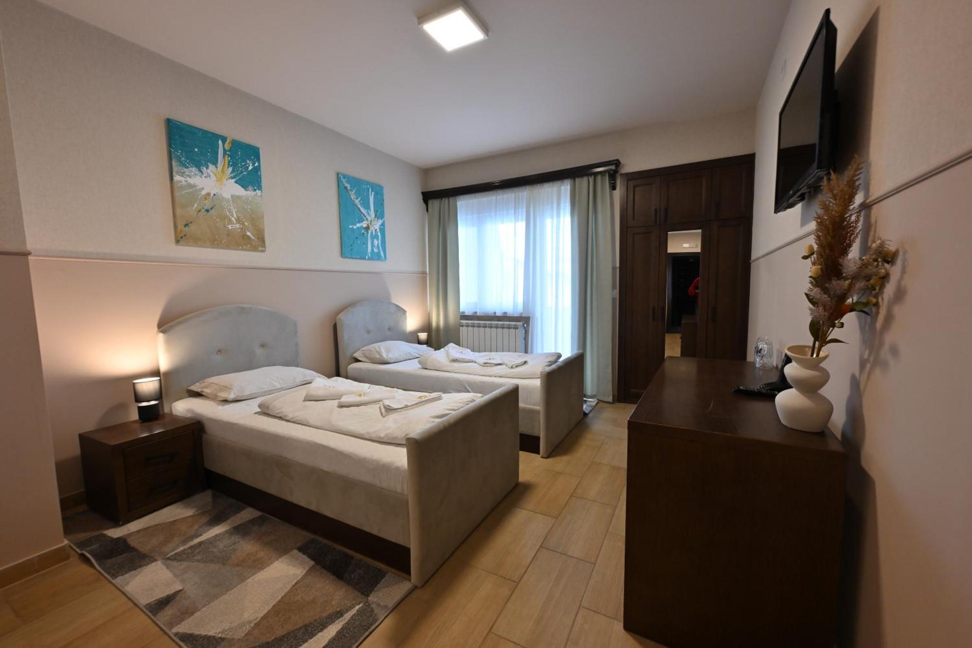 Hotel Lane Sjenica Extérieur photo